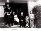 Family of Teiji Muroga, Tsuruga (?), 1916 (32kb)
